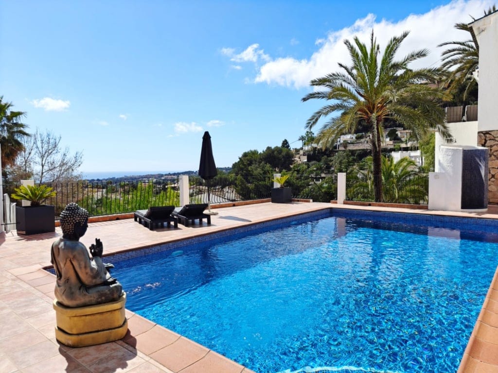 Luxury Villa for Sale with Pool and Sea Views in Pinar del Advocat - Foto 2