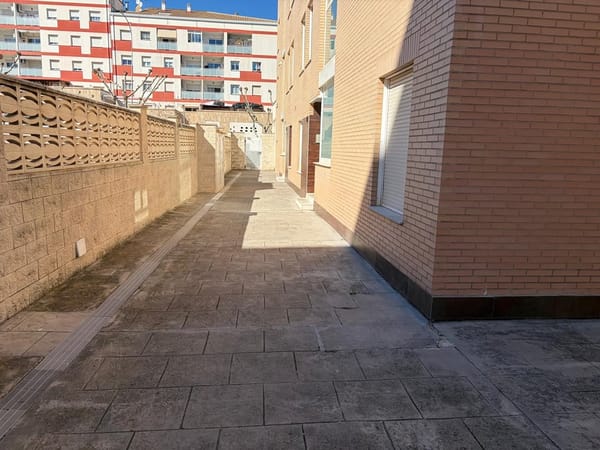 Planta baja en una urbanización con piscina - Foto 18