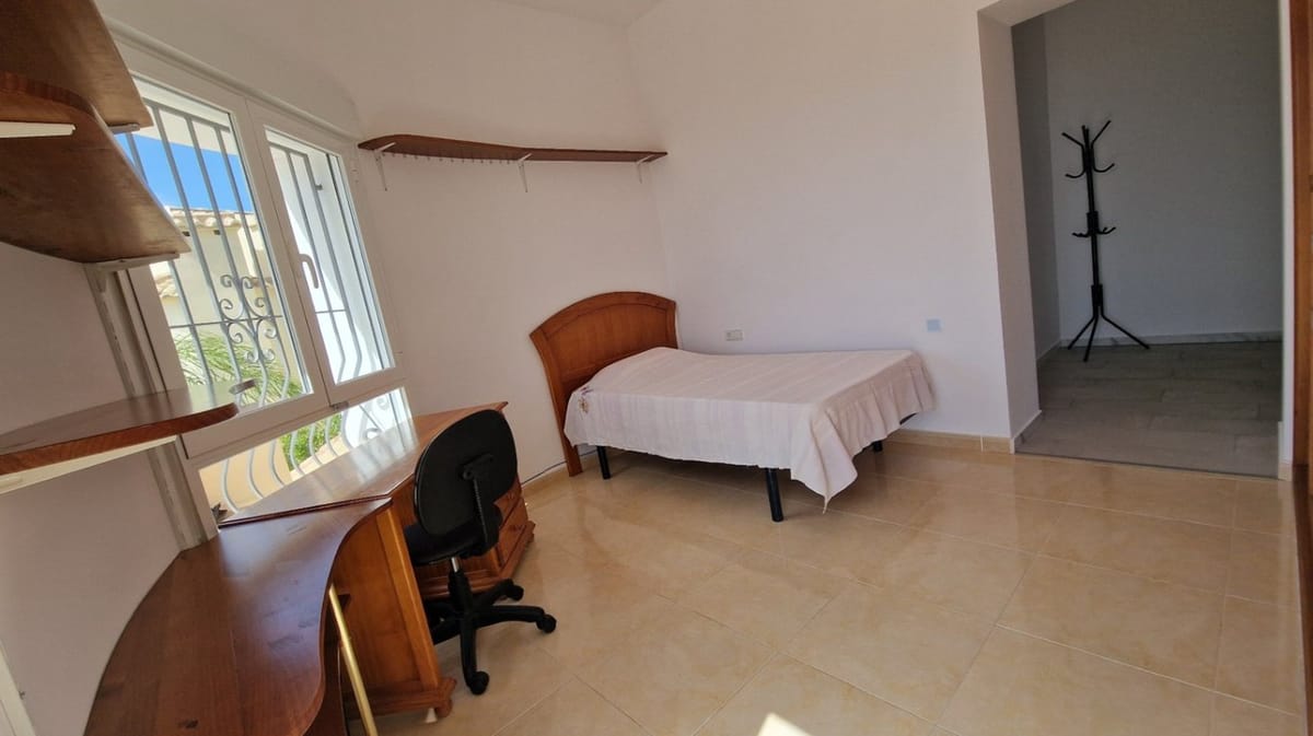 De Piek van Mediterraanse Luxe: Zonne-energie Villa met Ongeëvenaarde Zeezicht in Cumbre del Sol - Foto 23