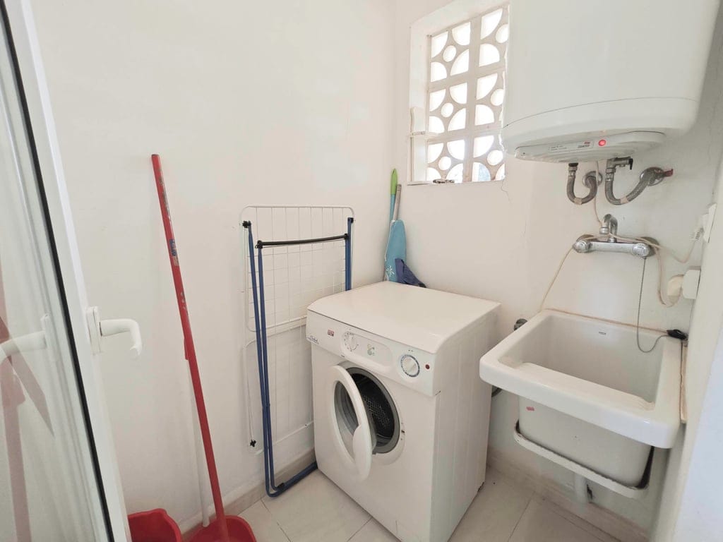 2 bedroom apartment with pool by the sea, Las Brisas area - Foto 19