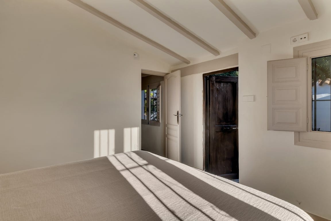 Exclusives, komplett renoviertes Anwesen mit großem Grundstück von 11.367 m2. - Foto 42