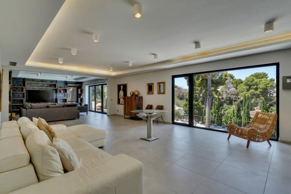 Impresionante villa moderna ubicada en la prestigiosa urbanización ( TOSALET ) - Foto 2