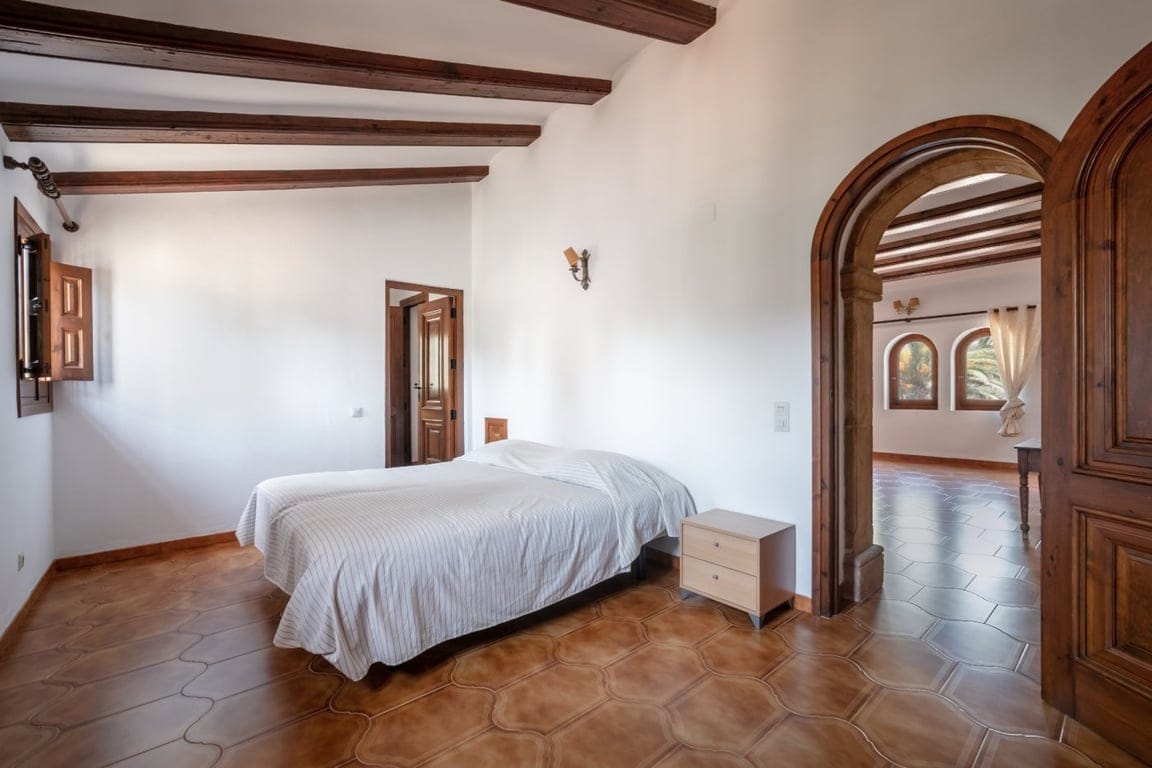 Large Villa with guest house in Jávea and plot 5.835m2 - Foto 34