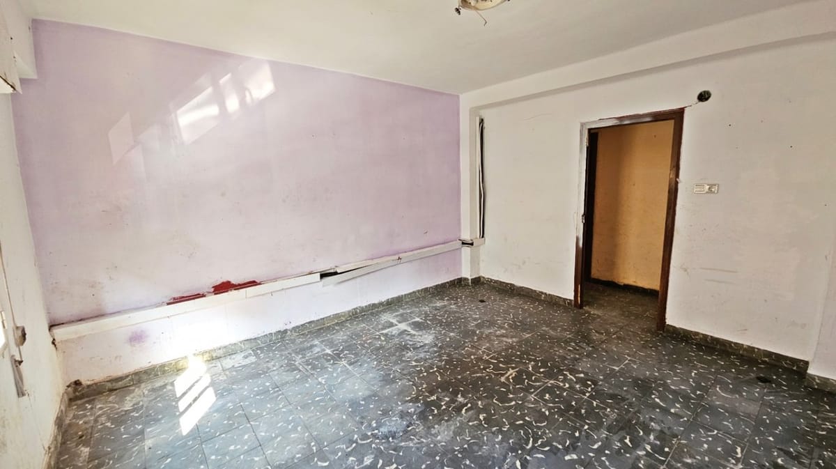 Flat to be renovated in one of the best areas of Denia. - Foto 7