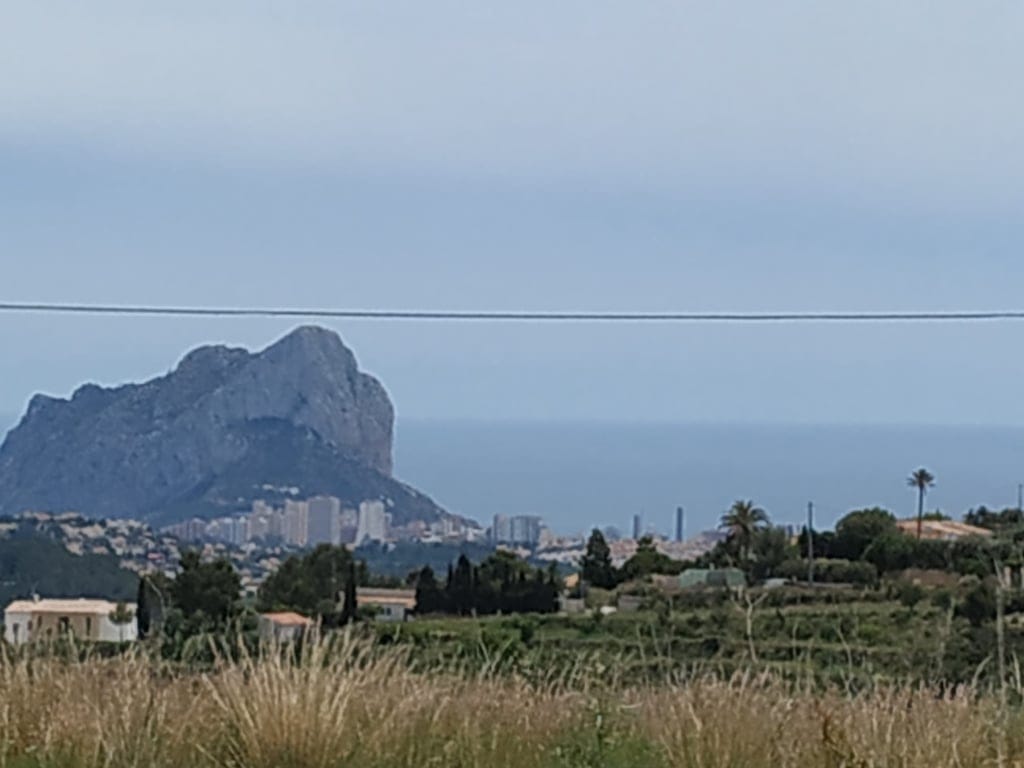 12,137 m2 plot with a habitable rustic house and beautiful views of the sea and the Peñón de Ifach - Benissa - Foto 25