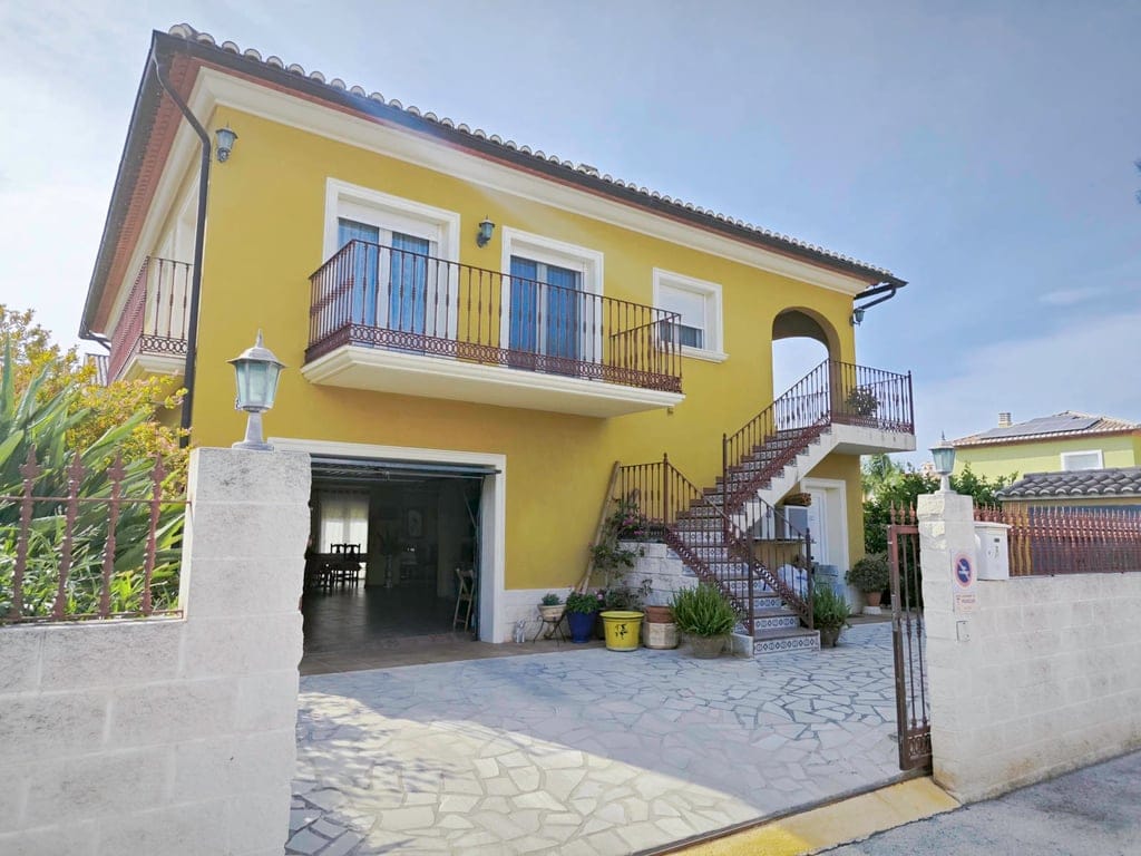 Villa of 270 m2 with pool for sale in Pedreguer, residential area a stone's throw from the center - Foto 2