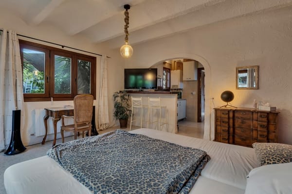 Villa con apartamento de invitados, totalmente renovada y cerca del casco antiguo de Jávea - Foto 32