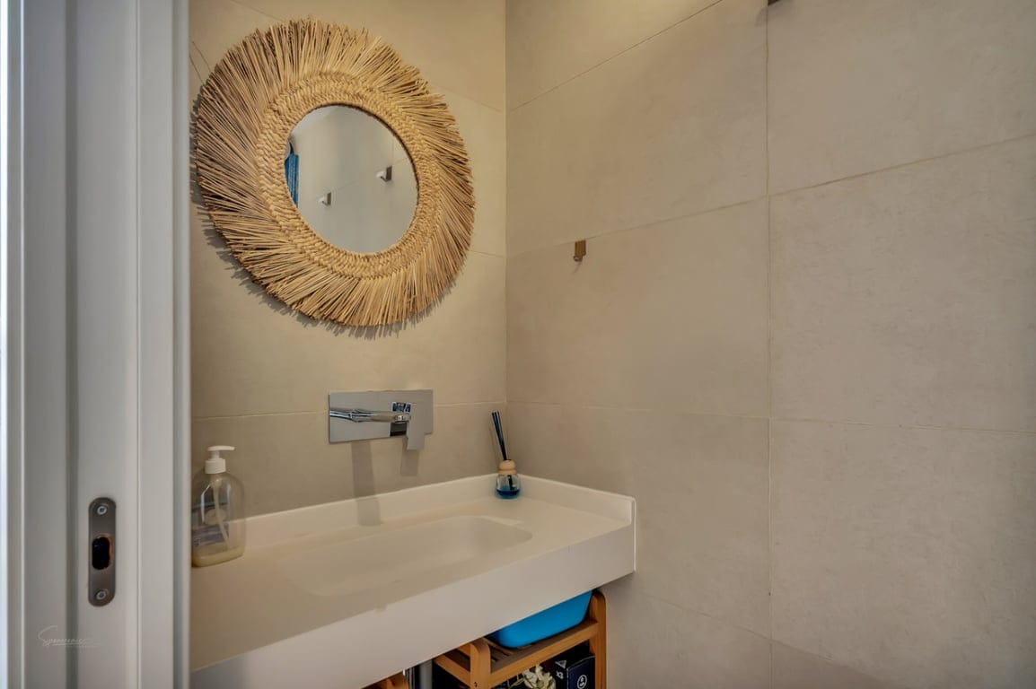 Modern 3-bedroom apartment with a large terrace. - Foto 30