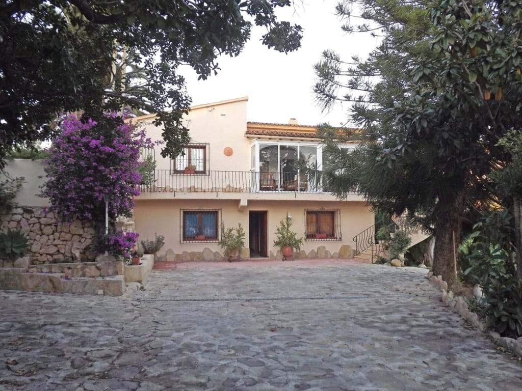 Villa for Sale in Benissa, large plot of 4.685m2 - Foto 3