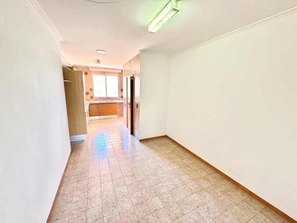 Opportunity: Building with 180 m² Garden and Rooftop with Sea Views - Foto 11