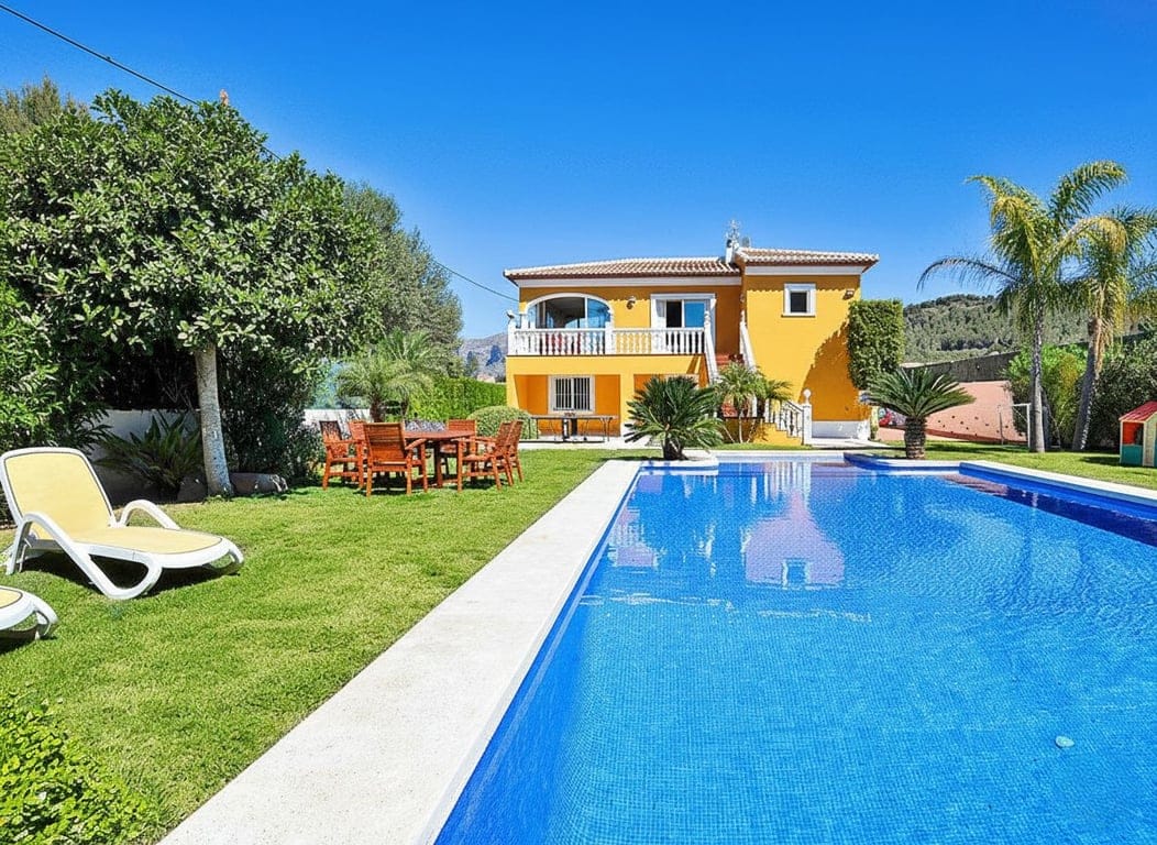 Amplia Villa Mediterránea con Potencial de Renovación Excepcional – Javea Golf - Foto 3