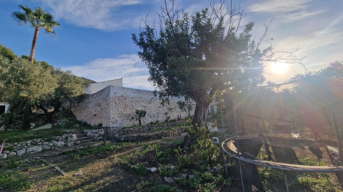 PREMIUM OPPORTUNIDAD INWESTYCYJNA: RZADKA DZIAŁKA FINCA 2,500M² Z FENOMENALNYMI WIDOKAMI NA DOLINĘ | RAFALET, JÁVEA | UKIERUNKOWANIE NA POŁUDNIE - Foto 6