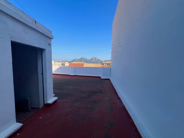 Magnífica casa con garaje para varios vehículos - Foto 47