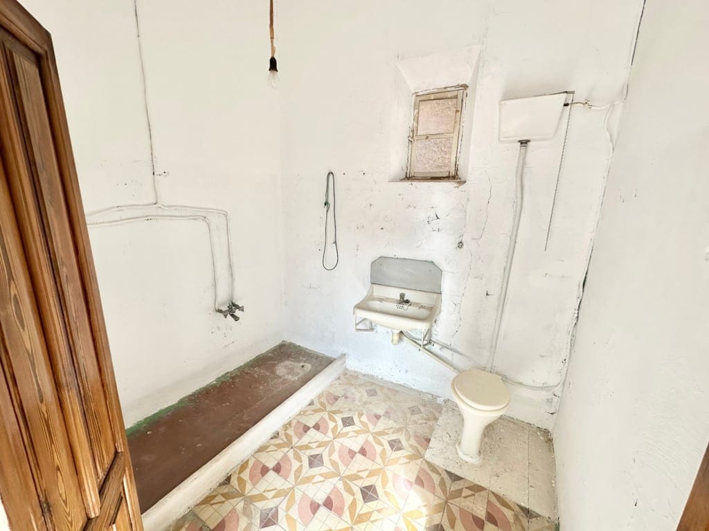 Einfamilienhaus mit über 100 Jahren Geschichte im Altstadtkern von Pego. - Foto 24