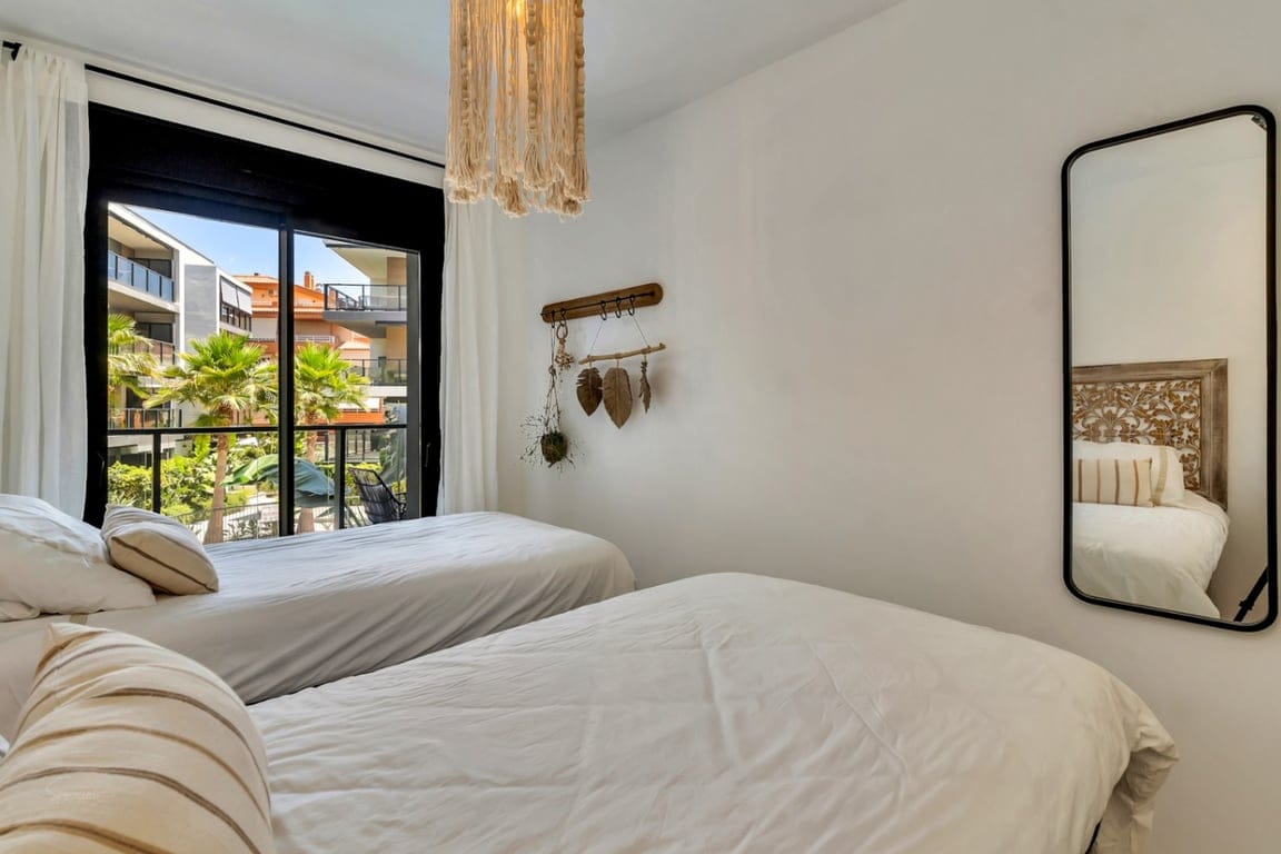 Modern and elegant south-facing apartment with a pool in Jávea. - Foto 20