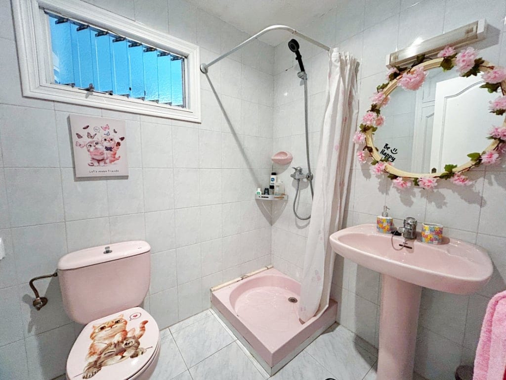 central apartment with tourist license in the Plaza de la Iglesia of Moraira, next to the port and the beach - Foto 7