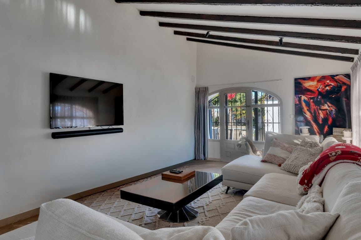 Exclusives, komplett renoviertes Anwesen mit großem Grundstück von 11.367 m2. - Foto 19