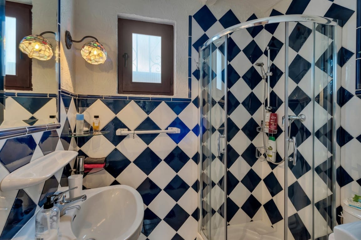 Villa met gastenappartement, volledig gerenoveerd en dicht bij het oude centrum van Jávea - Foto 27