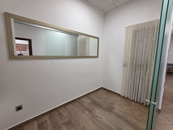 Local comercial con opción a vivienda en Benissa Pueblo : luz, amplitud y vistas al Peñón de Ifach y al Mar - Foto 10