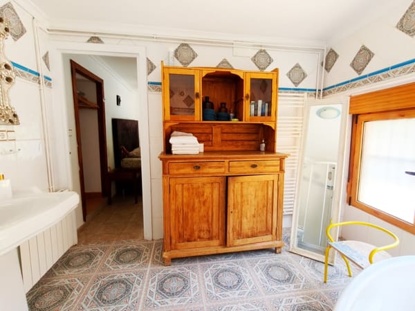 Farm in Castell de Castells for sale with 5 bedrooms, pool, and large land. - Foto 26