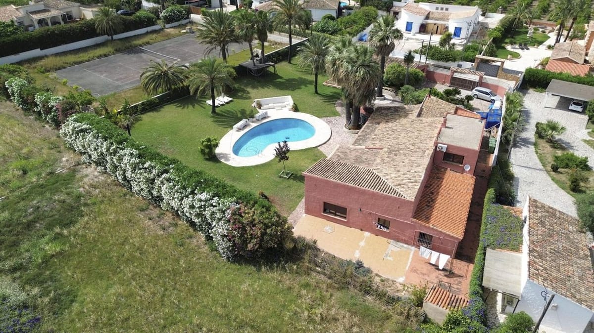 EINZELNE VILLA MIT POOL IN TORRECARRALS - Foto 41