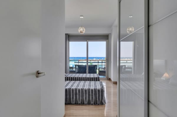 Apartamento en privilegia ubicacion con impresionantes vistas mar - Foto 26
