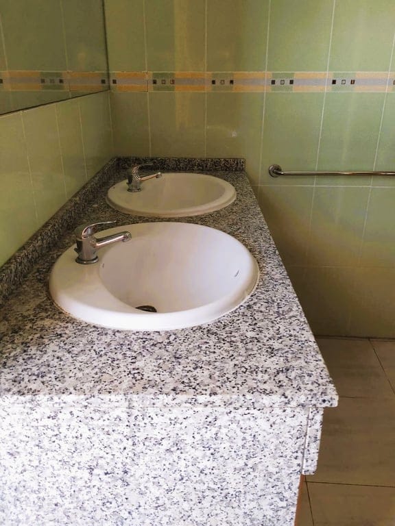 Multifunctional premises on the ground floor with excellent accessibility and outdoor space - Bellreguard - Foto 8