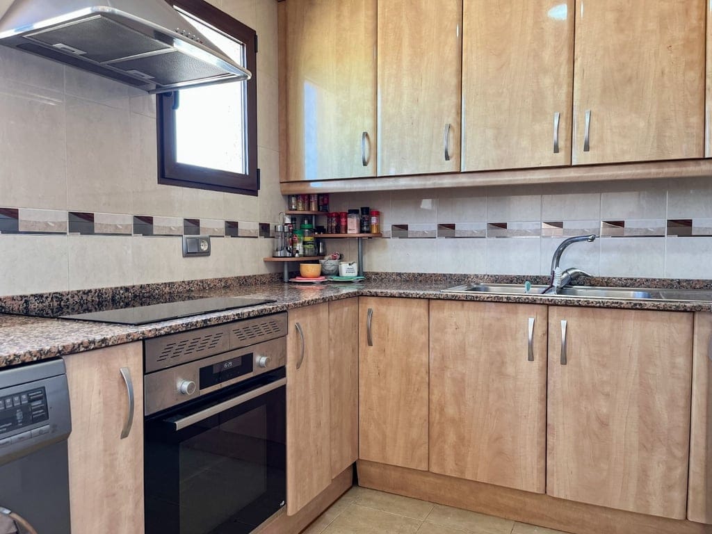 House for sale in Dénia with an active restaurant license in Las Marinas, 500 m from the sea. - Foto 13