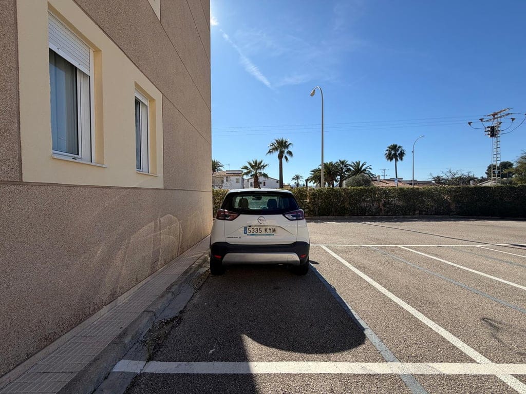 Ground floor with private garden for sale with 2 bedrooms in Playa de les Marines, Denia. - Foto 31