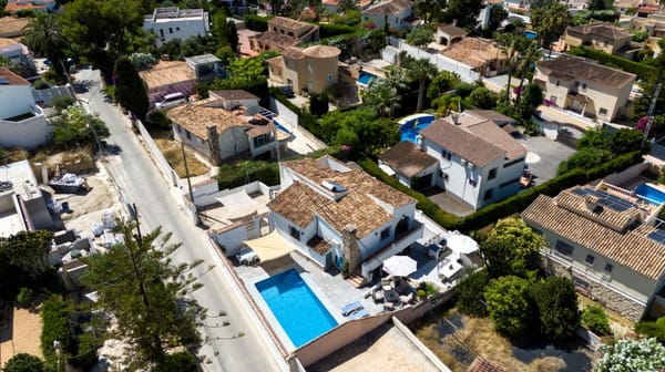 Villa parcialmente renovada en venta en Benissa Costa - Foto 3