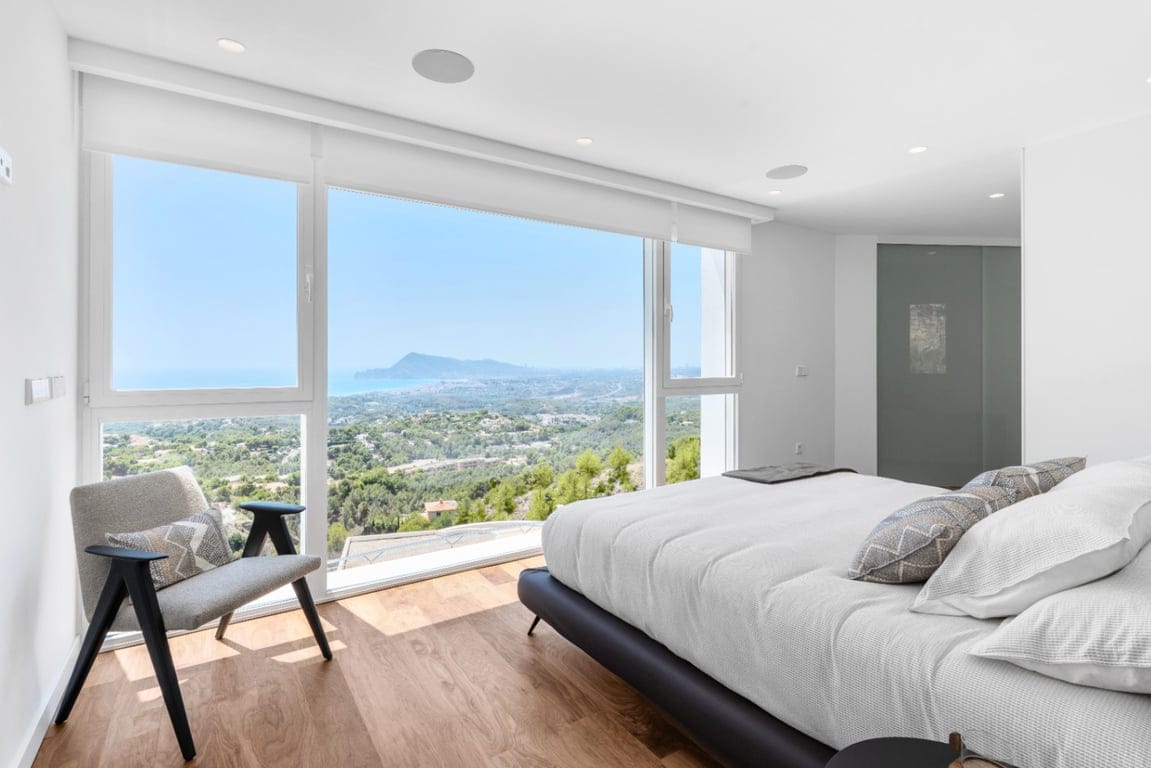 BLANC-19: Luxury Villa in Altea Ready to Move In | 4 Floors, Triple Garage, and Panoramic Views - Foto 22