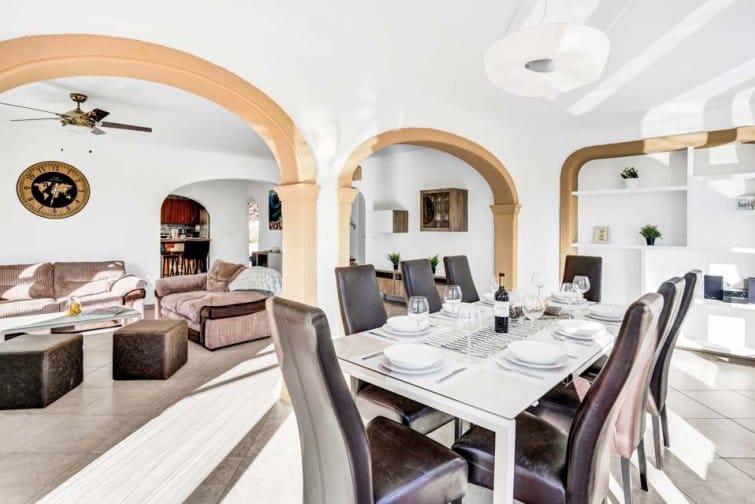 Pleasant villa for sale in Calpe with views of Peñon - Foto 9