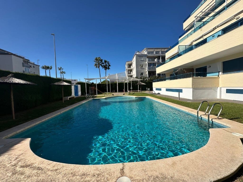 Apartment for sale with 3 bedrooms in Denia, Alicante. - Foto 24