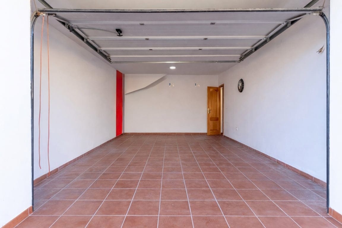 Townhouse with a large south-facing terrace and pool. - Foto 23