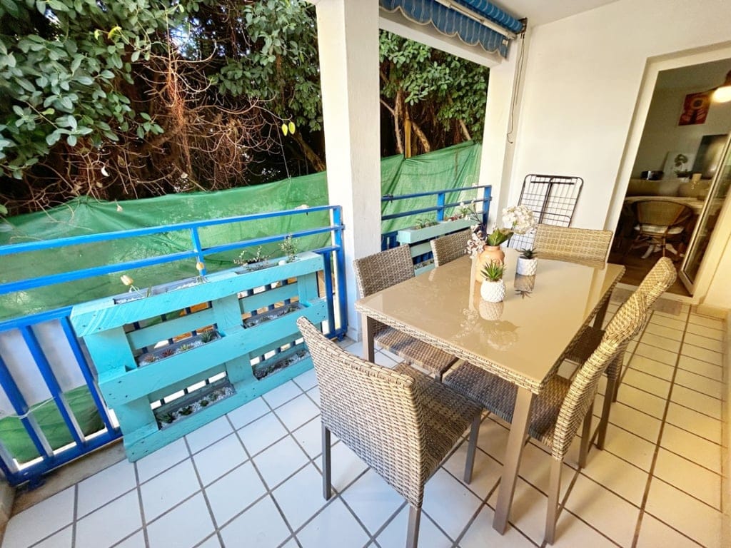 central apartment with tourist license in the Plaza de la Iglesia of Moraira, next to the port and the beach - Foto 10