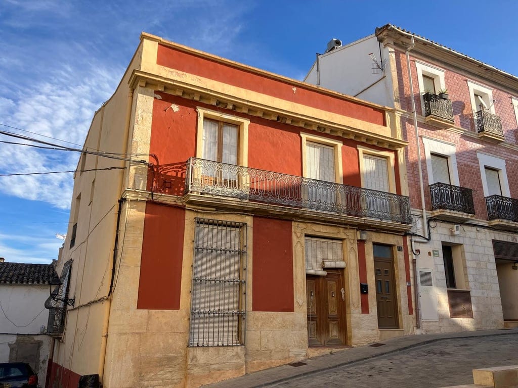 Herenhuis in het centrum van Ondara