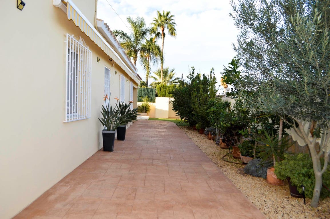 4 bedroom villa in Las Marinas, in the area of Las Brisas - Foto 45