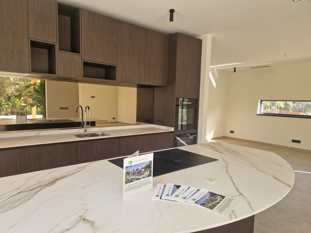 Elegancja, innowacja i prywatność w tej luksusowej willi na sprzedaż z certyfikatem A++. - Foto 5