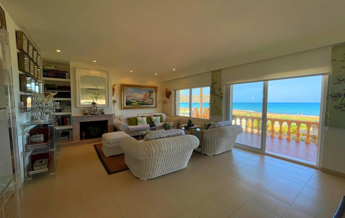 Beautiful beachfront villa - Jávea