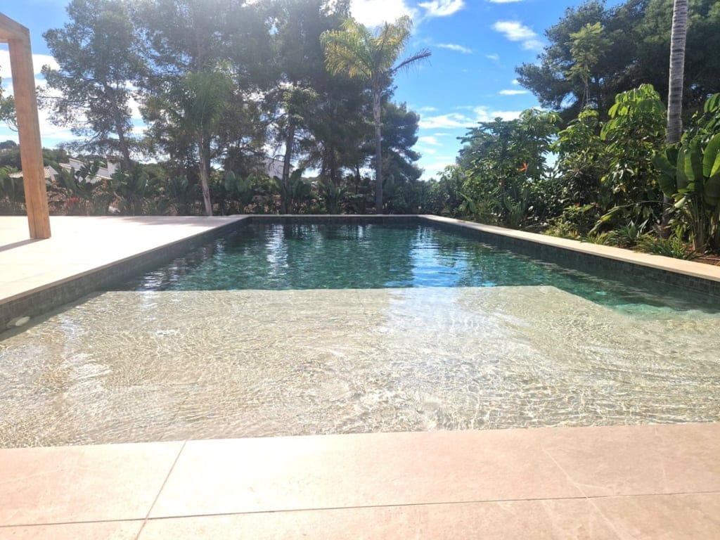 Elegancja, innowacja i prywatność w tej luksusowej willi na sprzedaż z certyfikatem A++. - Foto 17