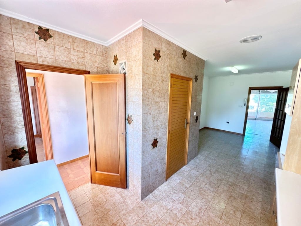 Opportunity: Building with 180 m² Garden and Rooftop with Sea Views - Foto 13