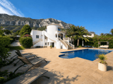 Villa en venta en Denia