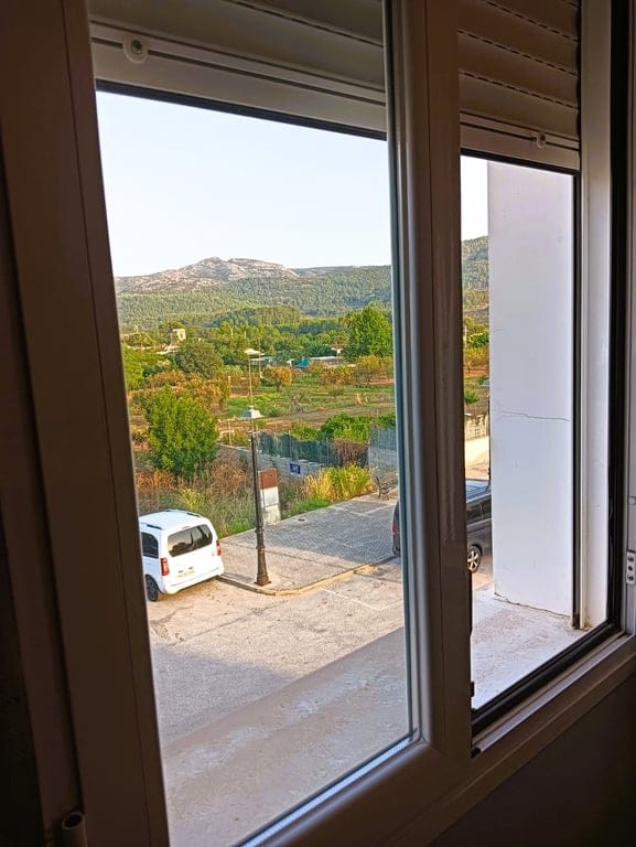 Charmante geschakelde woning met privé garage en een groot terras in het hart van Alcalalí. - Foto 7