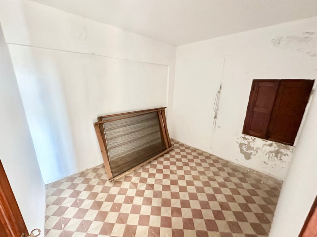 Einfamilienhaus mit über 100 Jahren Geschichte im Altstadtkern von Pego. - Foto 36