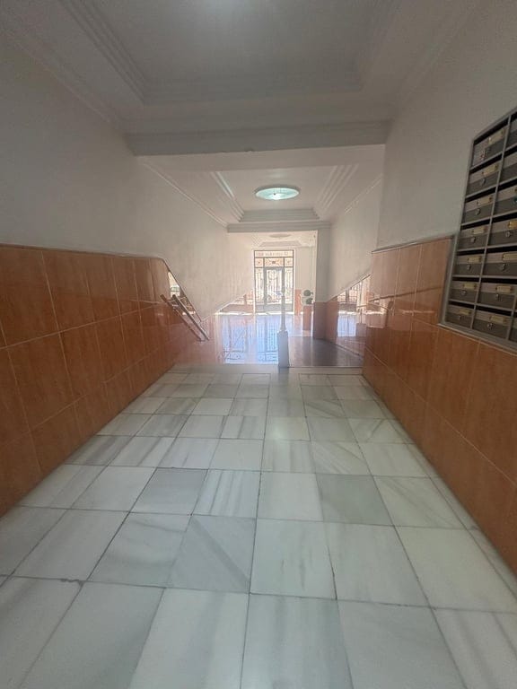Apartamento en venta de 2 dormitorios en Torrevieja, Alicante. - Foto 35