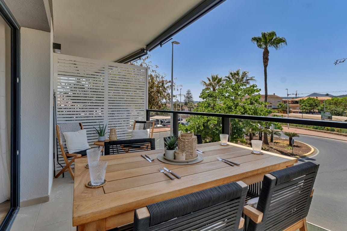 Modern and elegant south-facing apartment with a pool in Jávea. - Foto 8