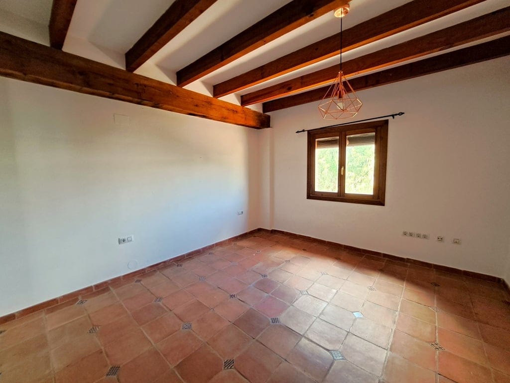 Family villa with pool for sale in Orba - Foto 44