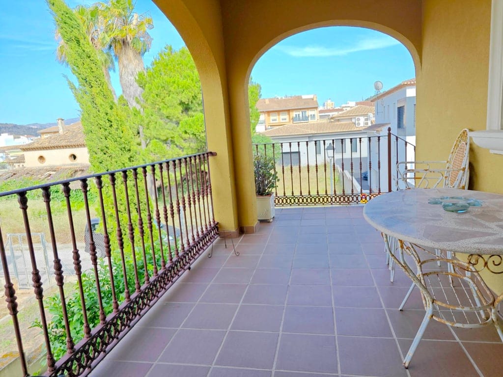 Villa of 270 m2 with pool for sale in Pedreguer, residential area a stone's throw from the center - Foto 3