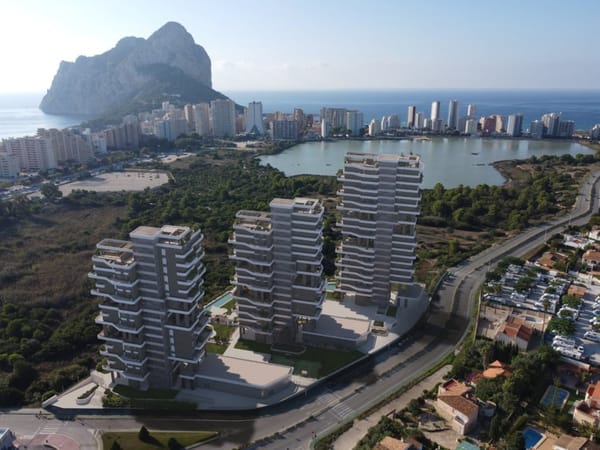 ALLURE LUXURY URBAN RESORT: Exclusive Smart Apartment with 2 Bedrooms | Resort Amenities and Proximity to the Sea - Foto 5
