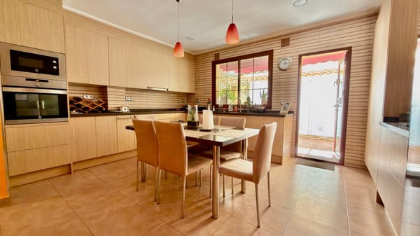 Adosado en venta en Torrevieja - Foto 1